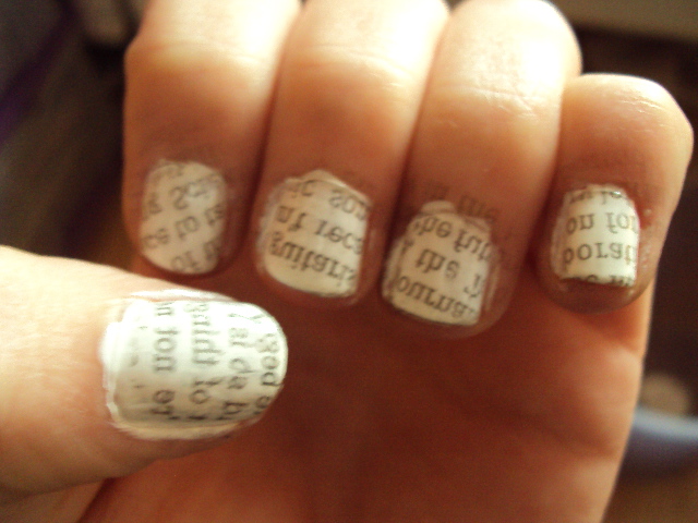 How To Get Newspaper Nails Without Alcohol