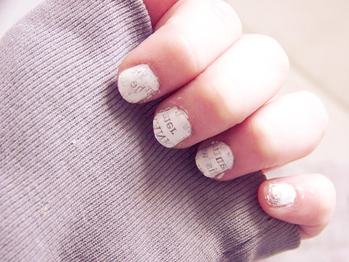 How To Make Newspaper Nails With Mouthwash