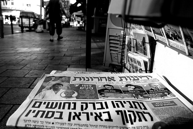 Newspaper Headlines War